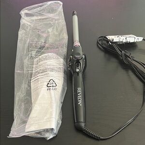 1/2” Revlon Black and Silver Curling Iron